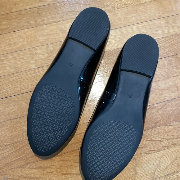 Tory Burch Everly Patent Black Flats - Picture 5 of 6